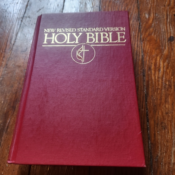 New Revised Standard Version HOLY BIBLE 1990 Red Hardcover United Methodist - Picture 2 of 13